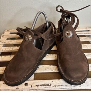 Ladies Concho Leather Ankle Lace Slipper Show